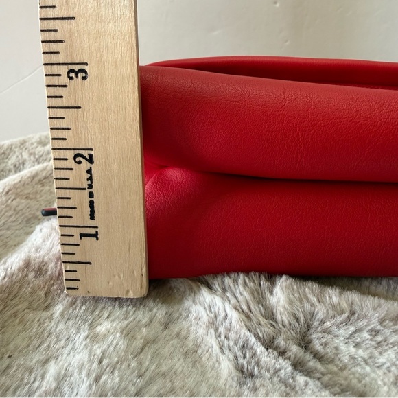 NWOT Simply Vera Wang Red Vegan Leather Crossbody Purse Foldover Chain Strap - Picture 14 of 16